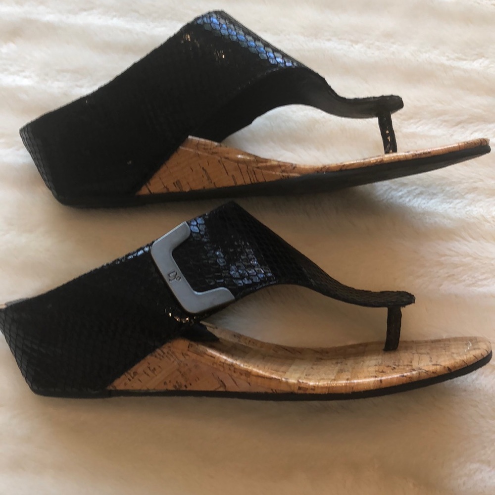 Donald J Plinner Black wedge sandal